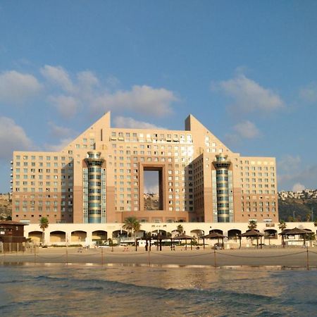 Dream Holiday Appartement Haifa Buitenkant foto
